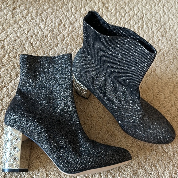 Allegra James booties - Picture 2 of 3